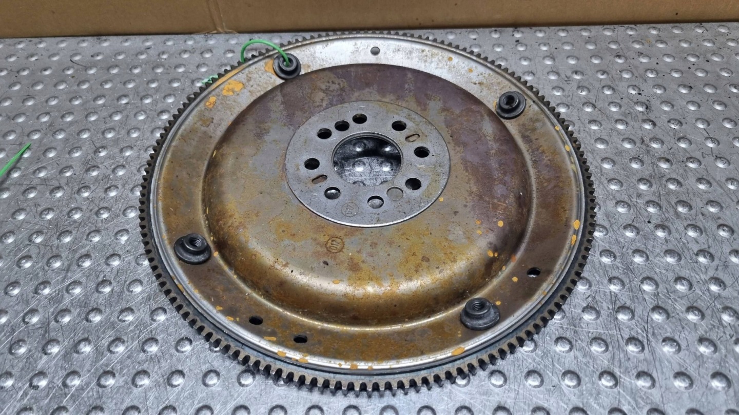 wheel flywheel 12740300212 W205 W213 W253 2.0 CGI