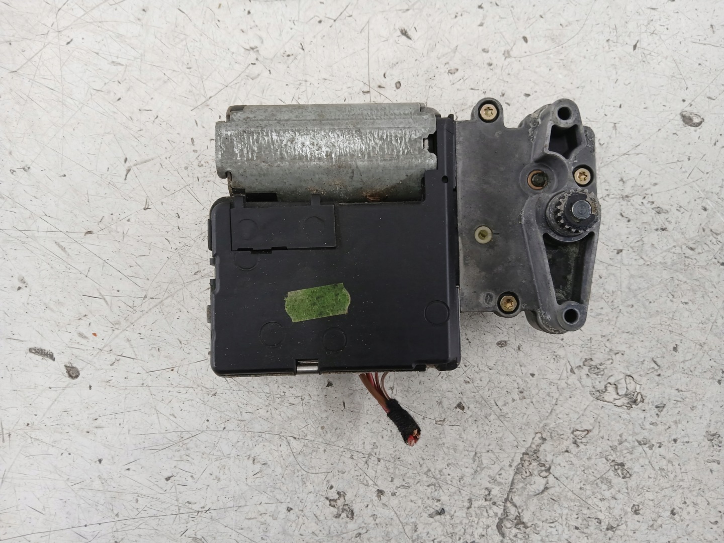 SEAT ALTEA und PASSAT B5 Motor Schiebedach 8D0959591