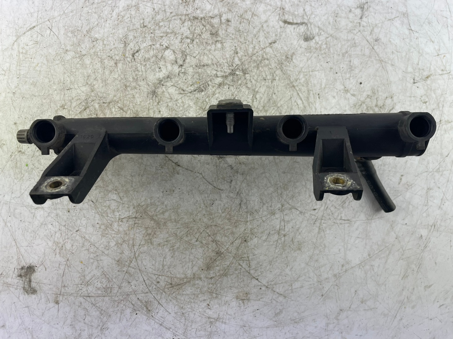 rampe injection 9655833580 Citroen C3 et 1.4 essence