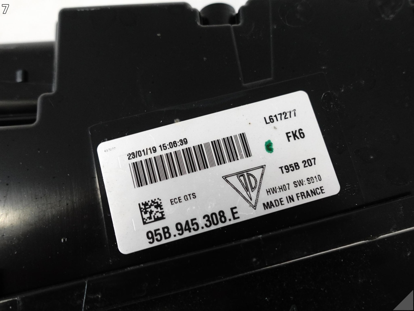 PORSCHE MACAN 95B LIFT 18-24 GTS light cap LED rear part EU EXCLUSIVE