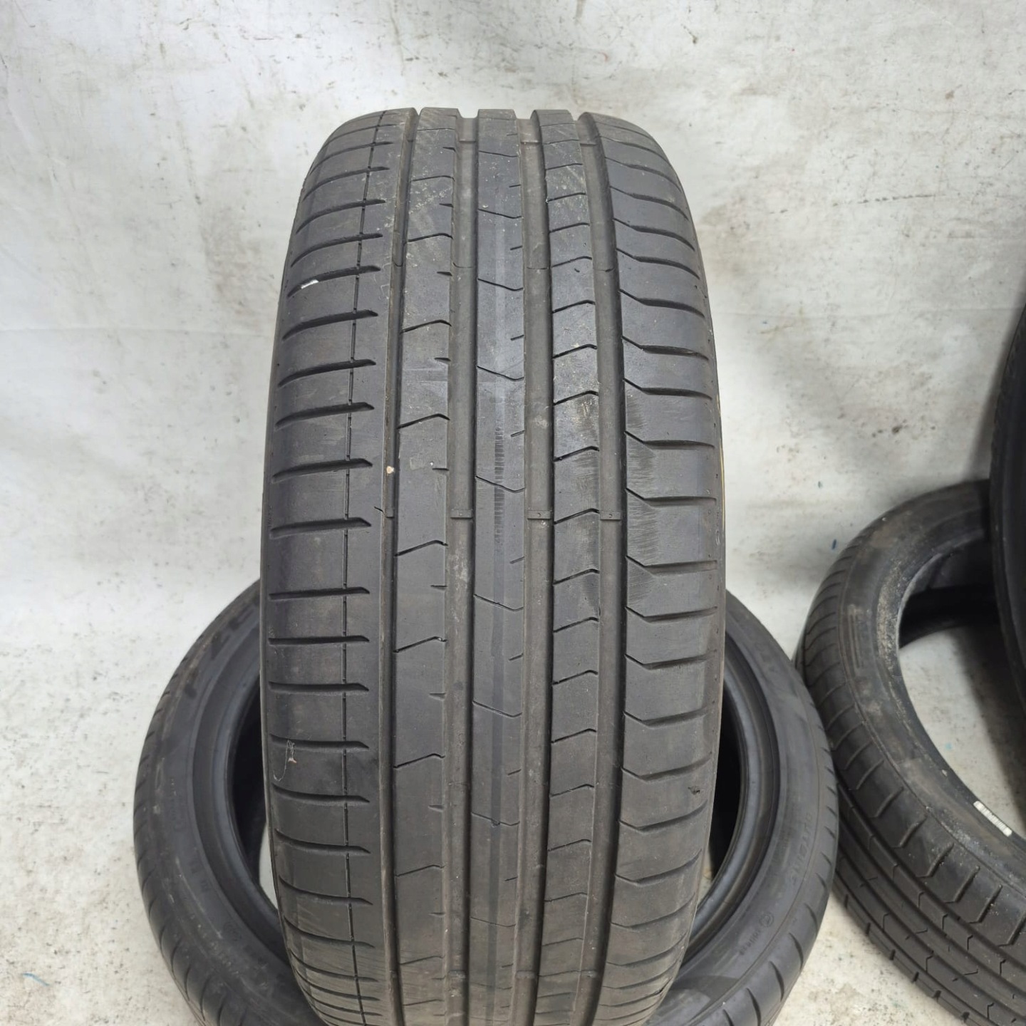 PIRELLI P ZERO 255/40 R21 pneumatici, gomme estive