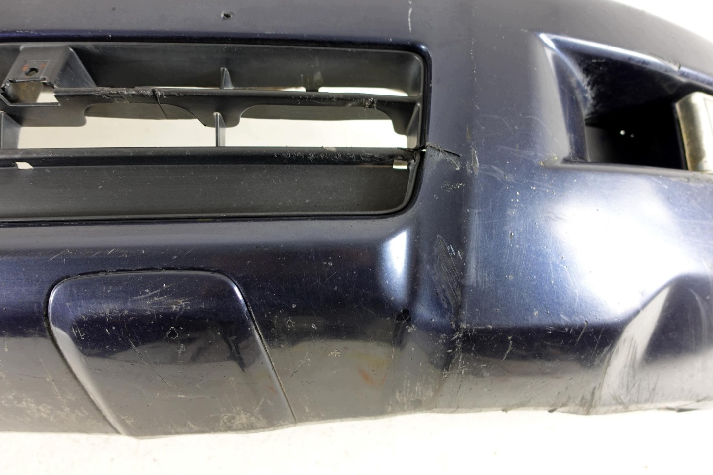 bumper front front TOYOTA LAND CRUISER 120 J120 03-09 8R4 2003- SZEROKI