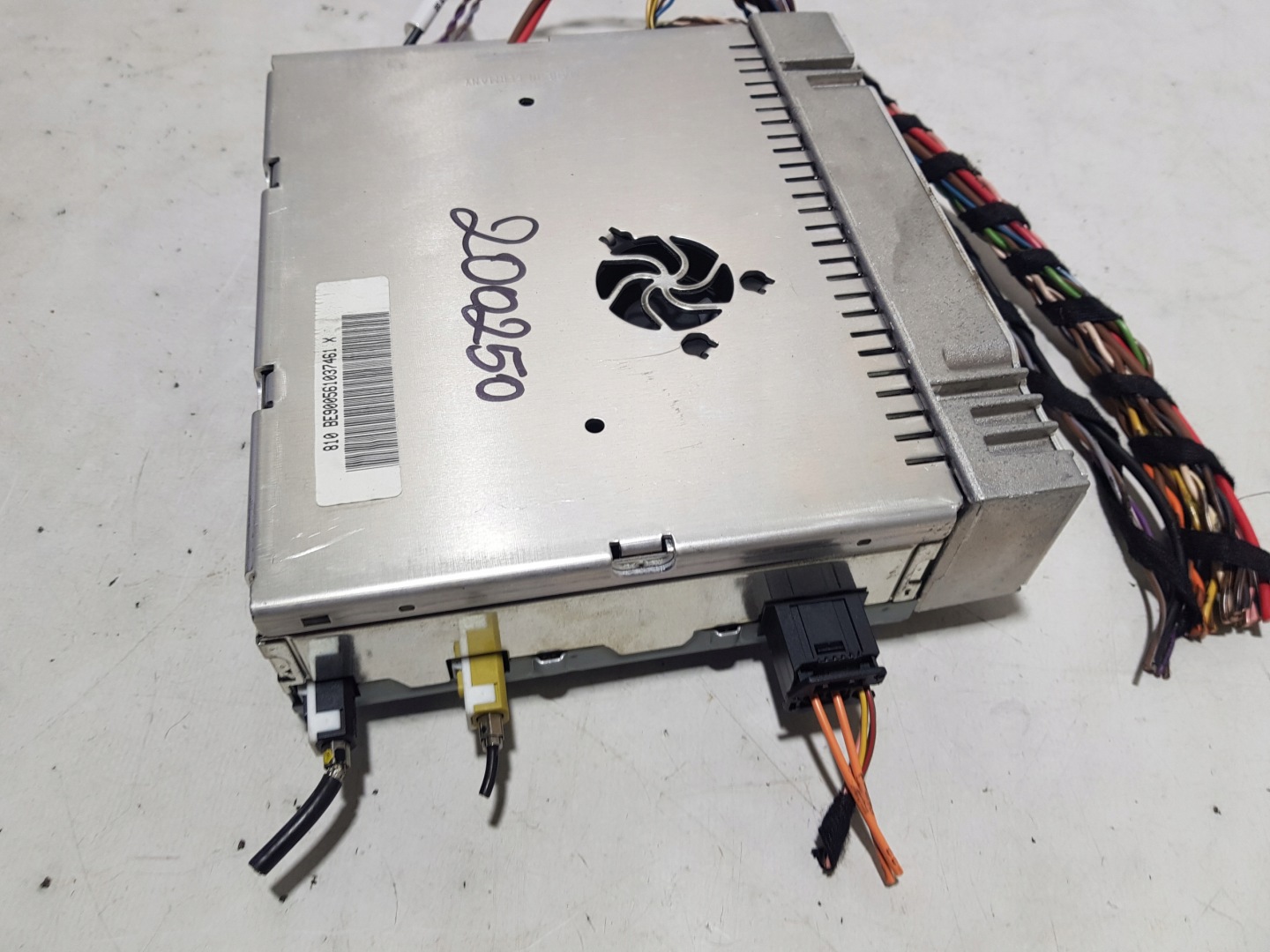 amplifier HARMAN KARDON BECKER MERCEDES CLS W219 W211 A2118704089