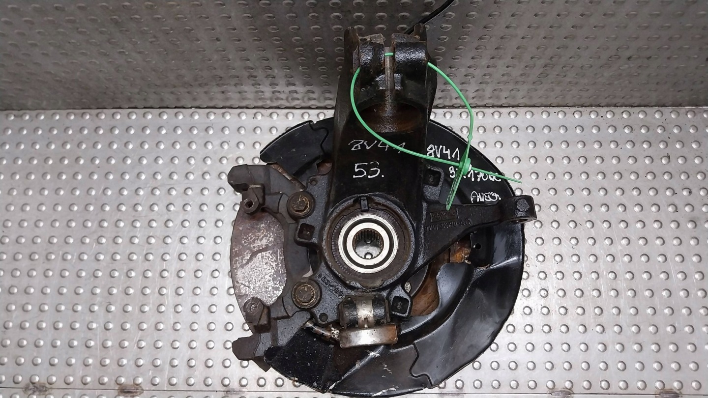 otoč čepu pravý předek 8V41-3K170-AC FORD KUGA MK1