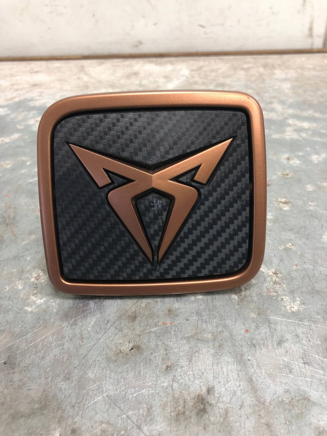 handle bracket bonnet boot CUPRA BORN 10E827565A