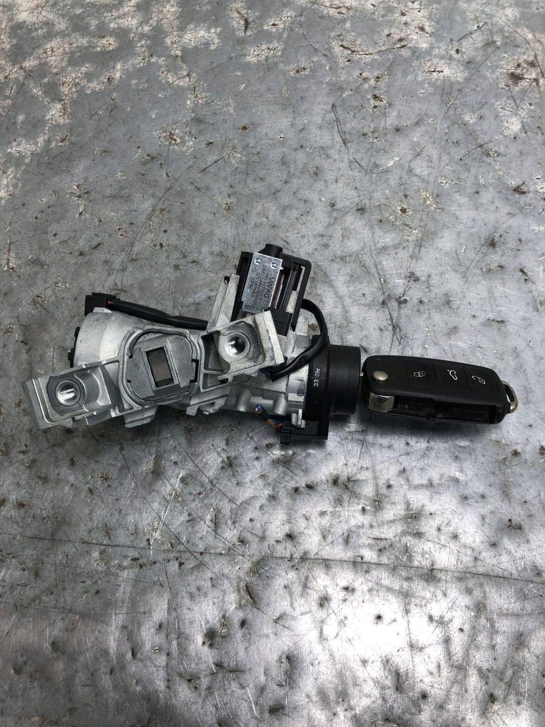 ignition + key SKODA OCTAVIA II LIFT 1K0905851B
