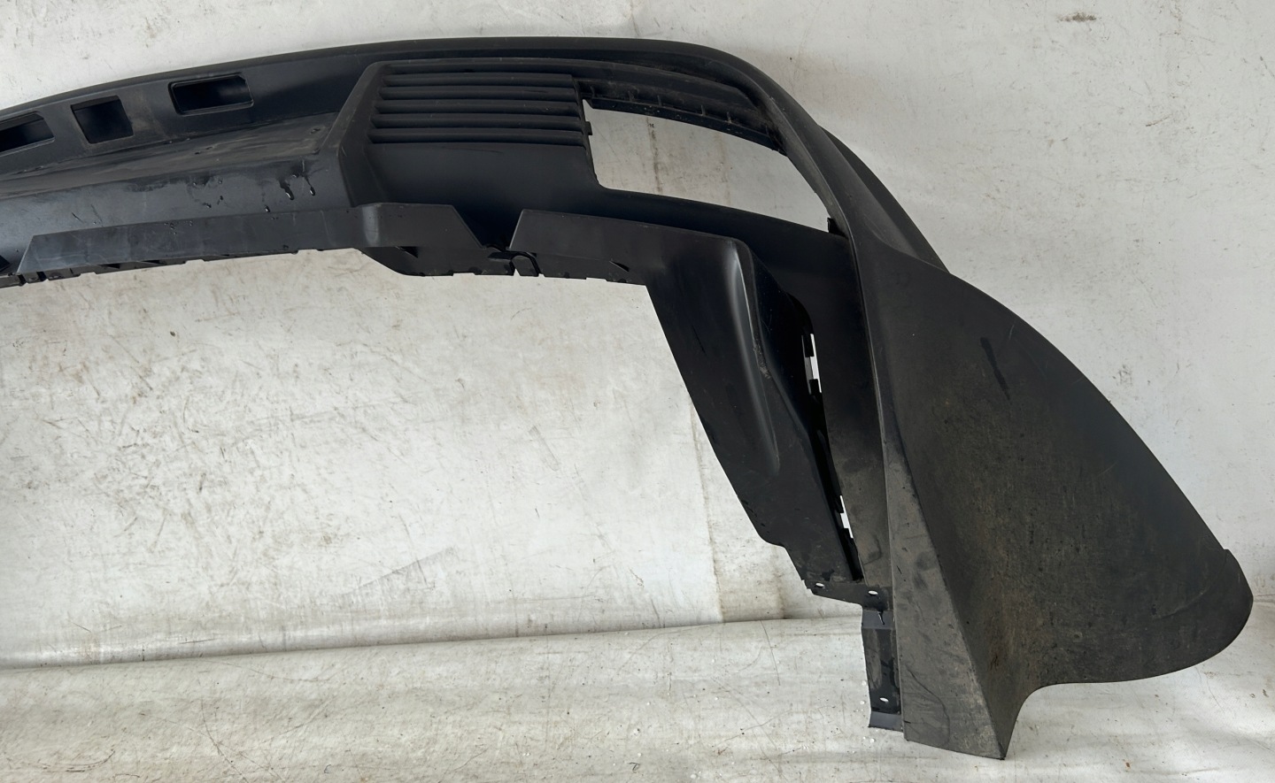SPOILER der Stoßstange heck PORSCHE TAYCAN 9J0807983F