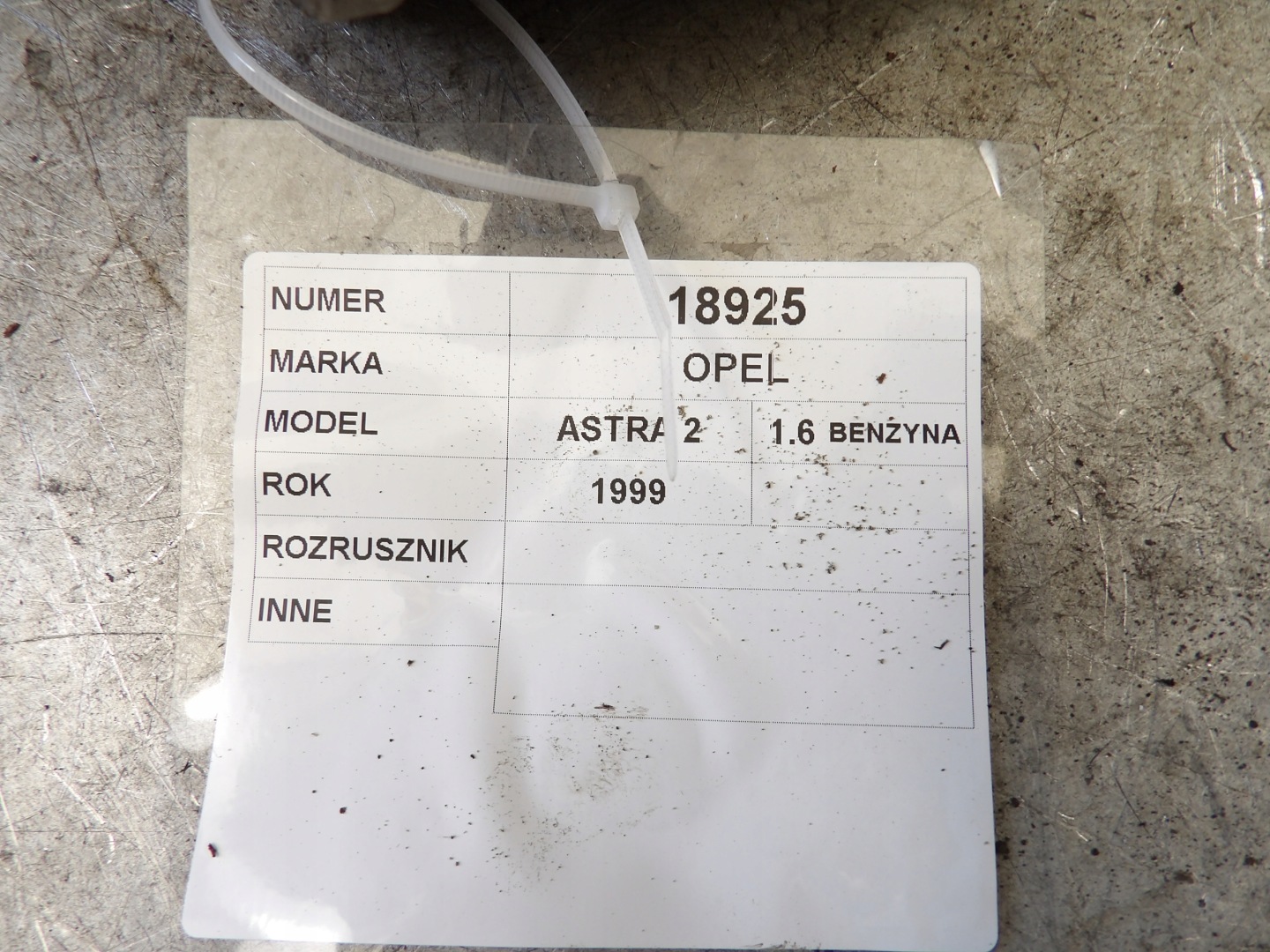 Opel Astra G II starter 90341777 D6RA62