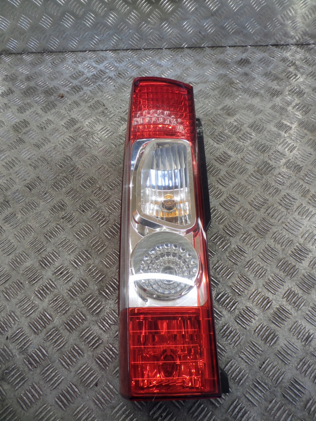 Fiat Ducato jumper Boxer light left rear 01366452080 6PIN