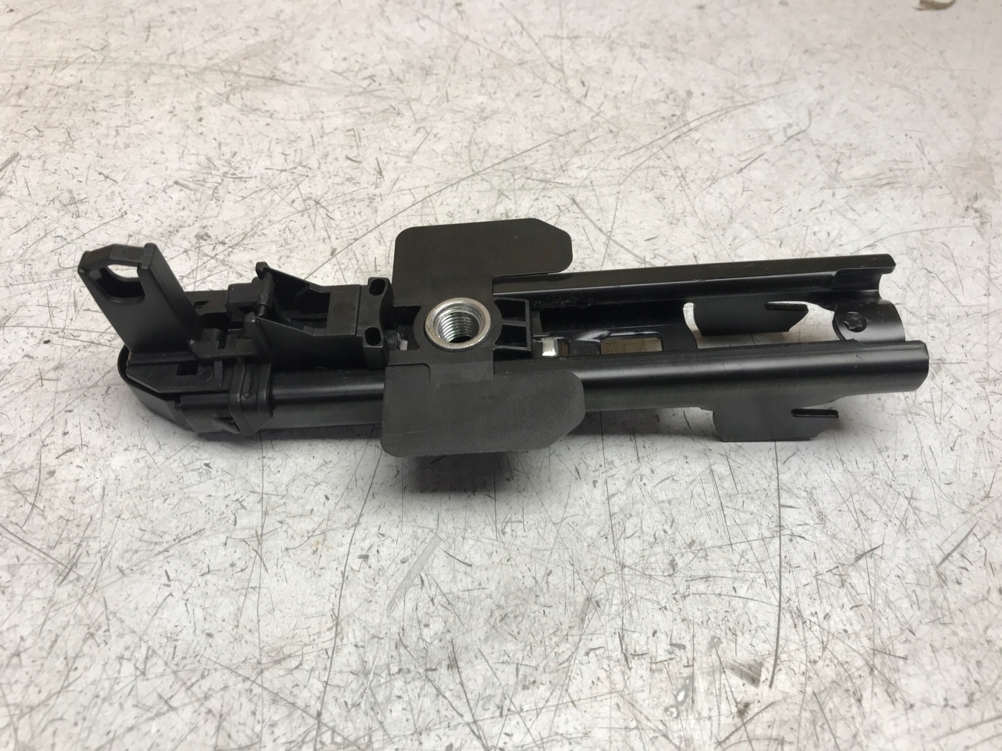 REGULACJA stěny SUWAK AUDI A5 SPORTBACK 8T8857833