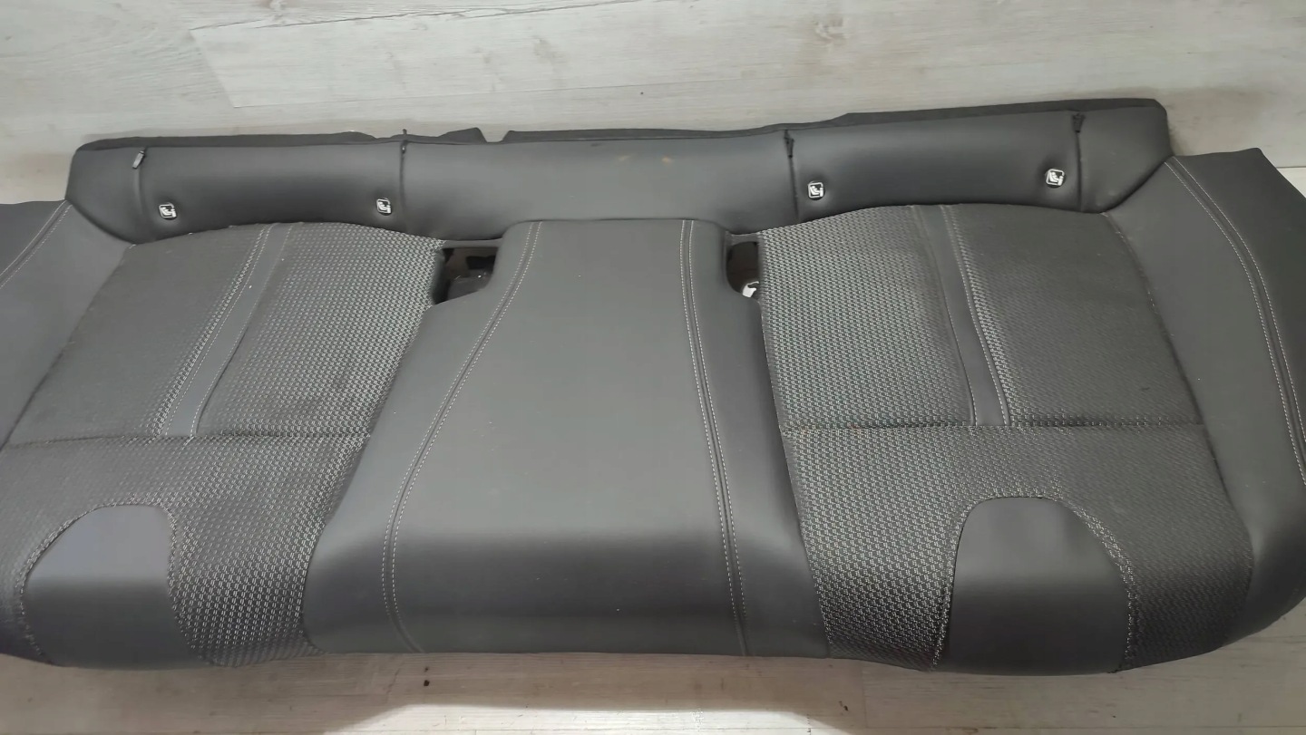 Peugeot 508 II 2022 heck Sitz siedzisko