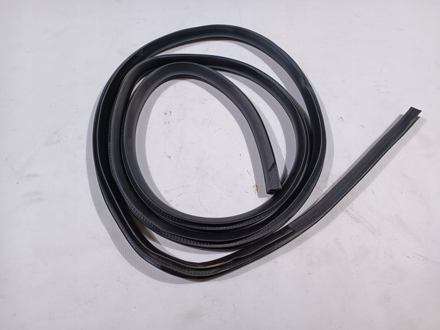 gasket door right front Ford F150 2009-2014
