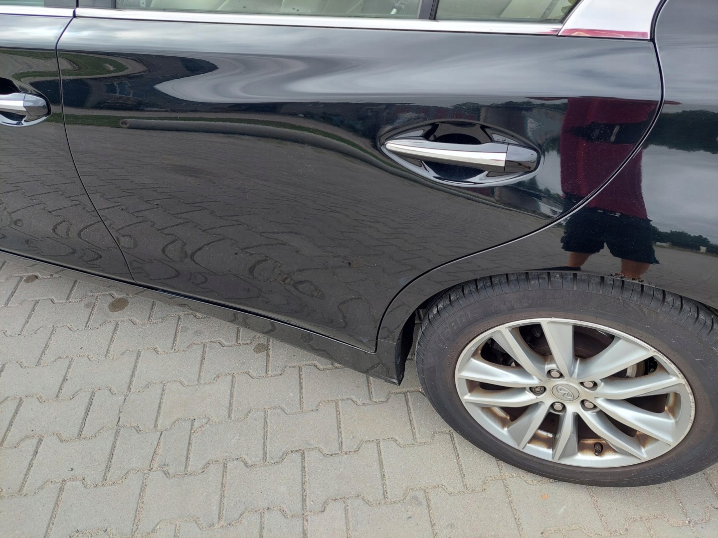 door rear part right left rear. right left INFINITI Q50 KH3