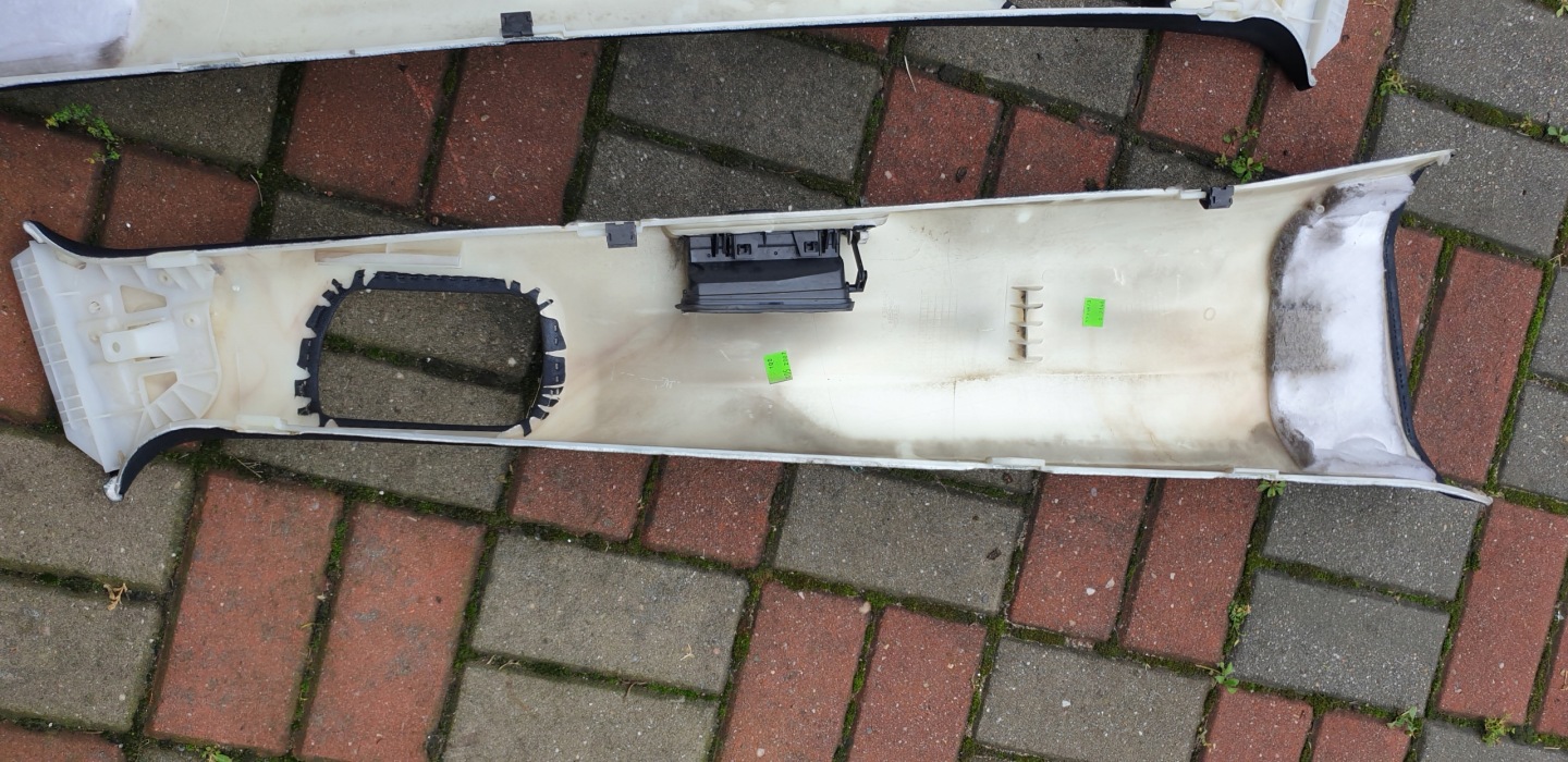 cover SLUPKA B side right left MERCEDES R W251 OE
