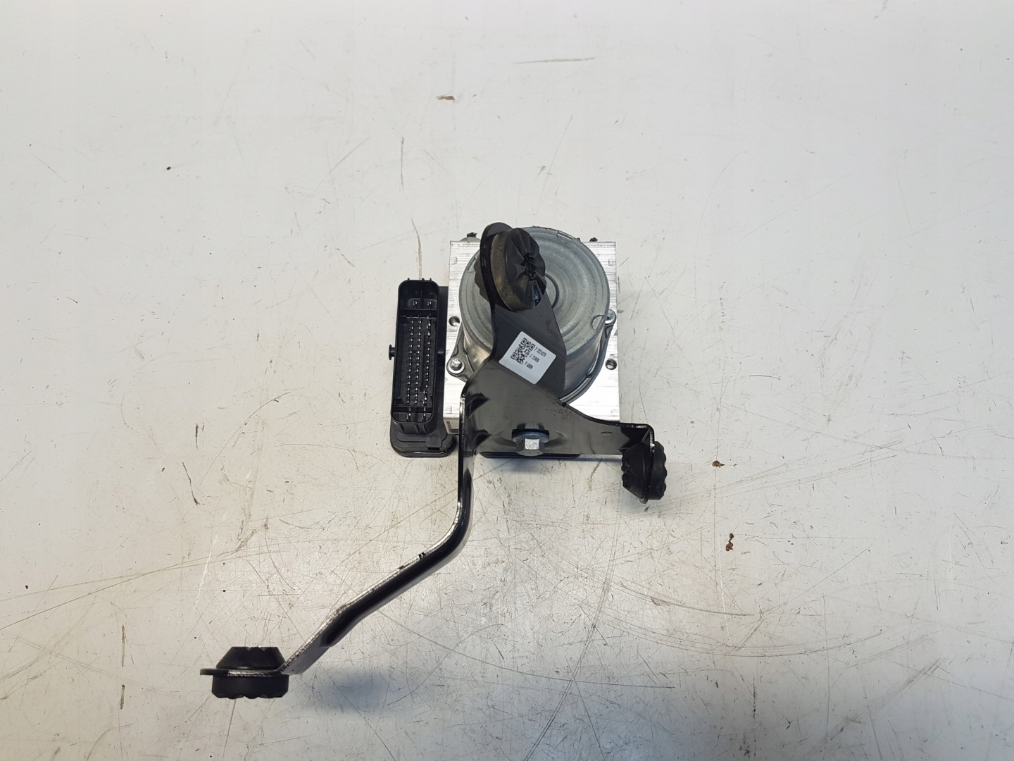 VOLVO XC40 T3 pump control unit ABS 32281471