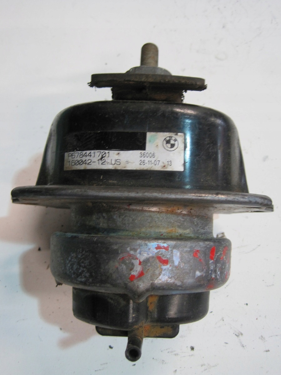holder engine mount BMW P678441701