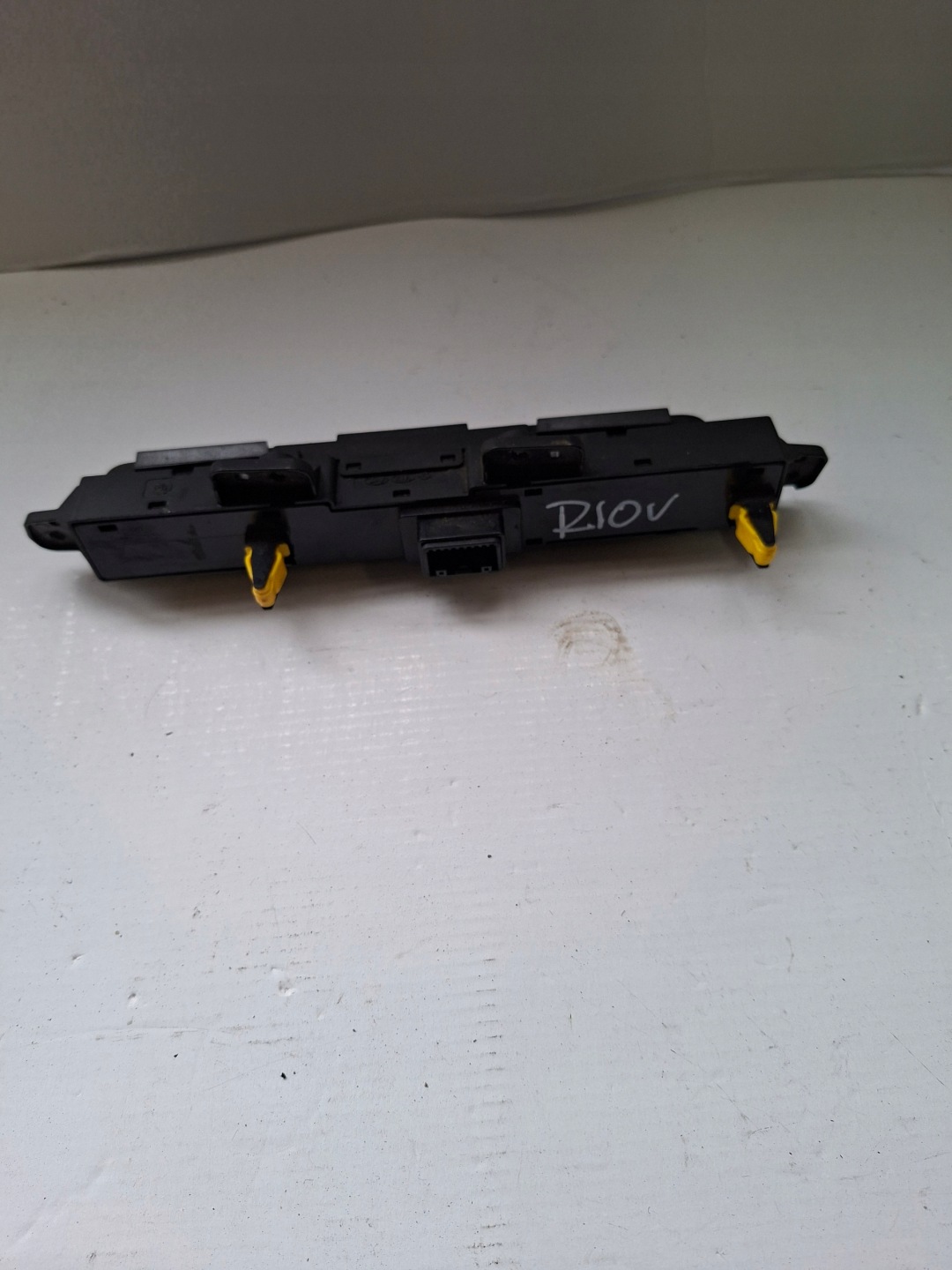 switch switch of warning lights KIA RIO V