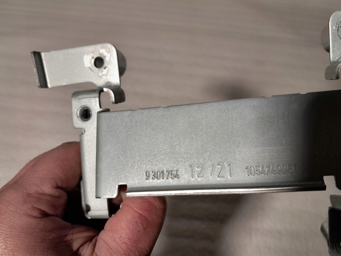 BMW 7 G11 LCI holder bracket TUNELU 9301754