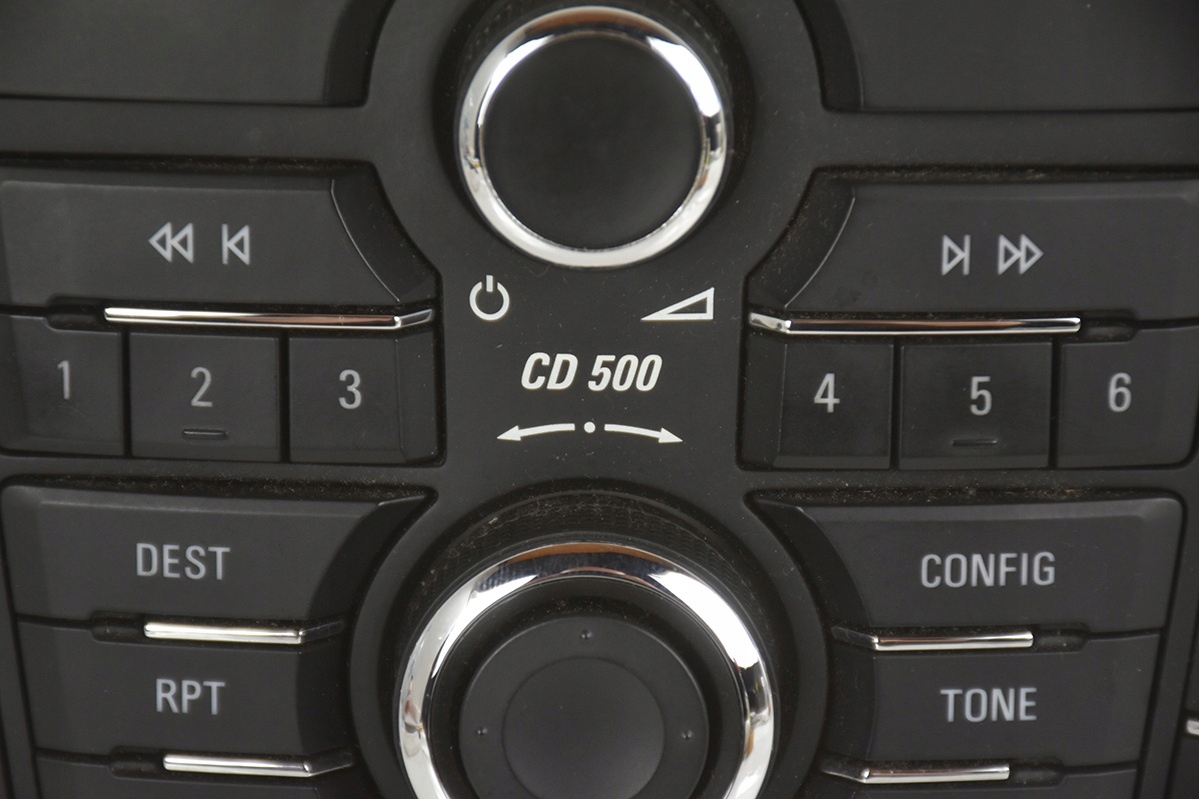 PANEL RADIA CD500 OPEL INSIGNIA 13346052 13346092