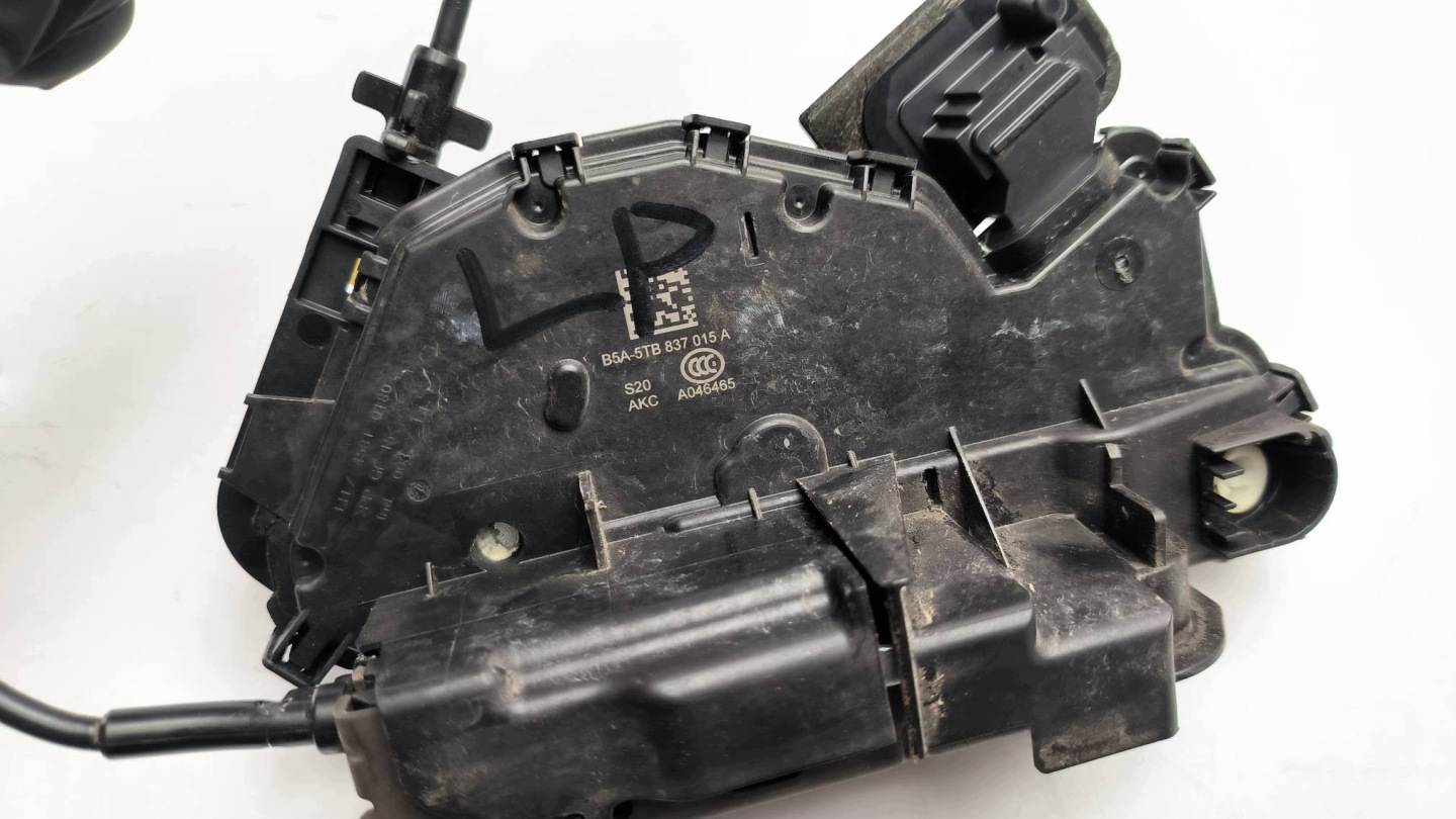 lock door left front EU 5TB837015A VOLKSWAGEN GOLF VII LIFT