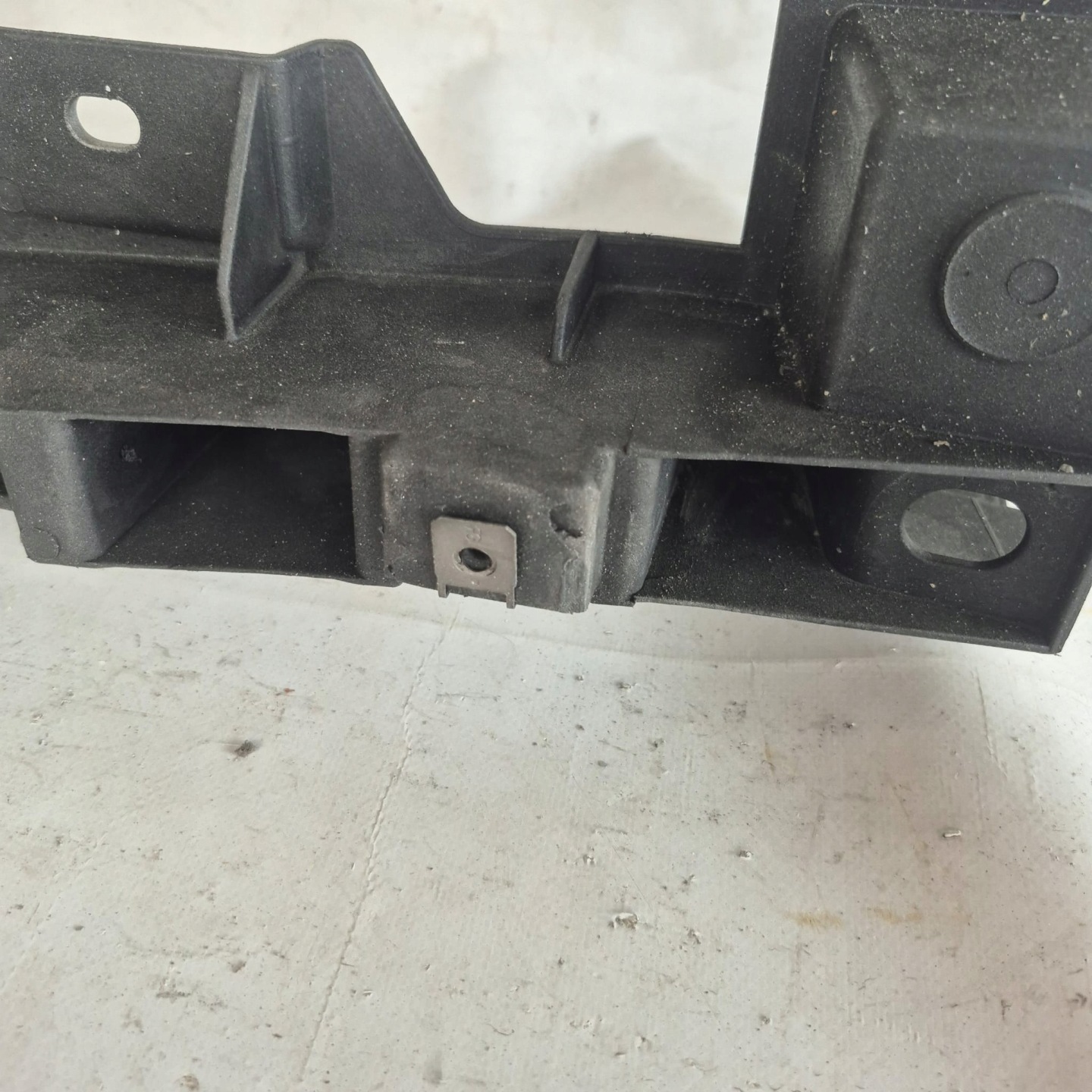 RENAULT TRAFIC III 3 LIFT 21-> support panel for radiators pillar