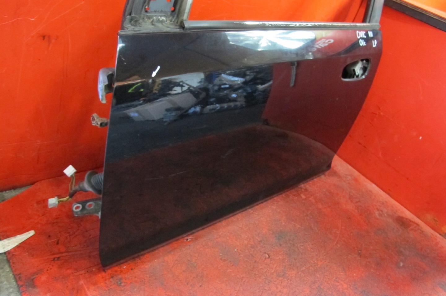 HONDA CIVIC 7 VII EU8 01-06 door left front front 5D B92P