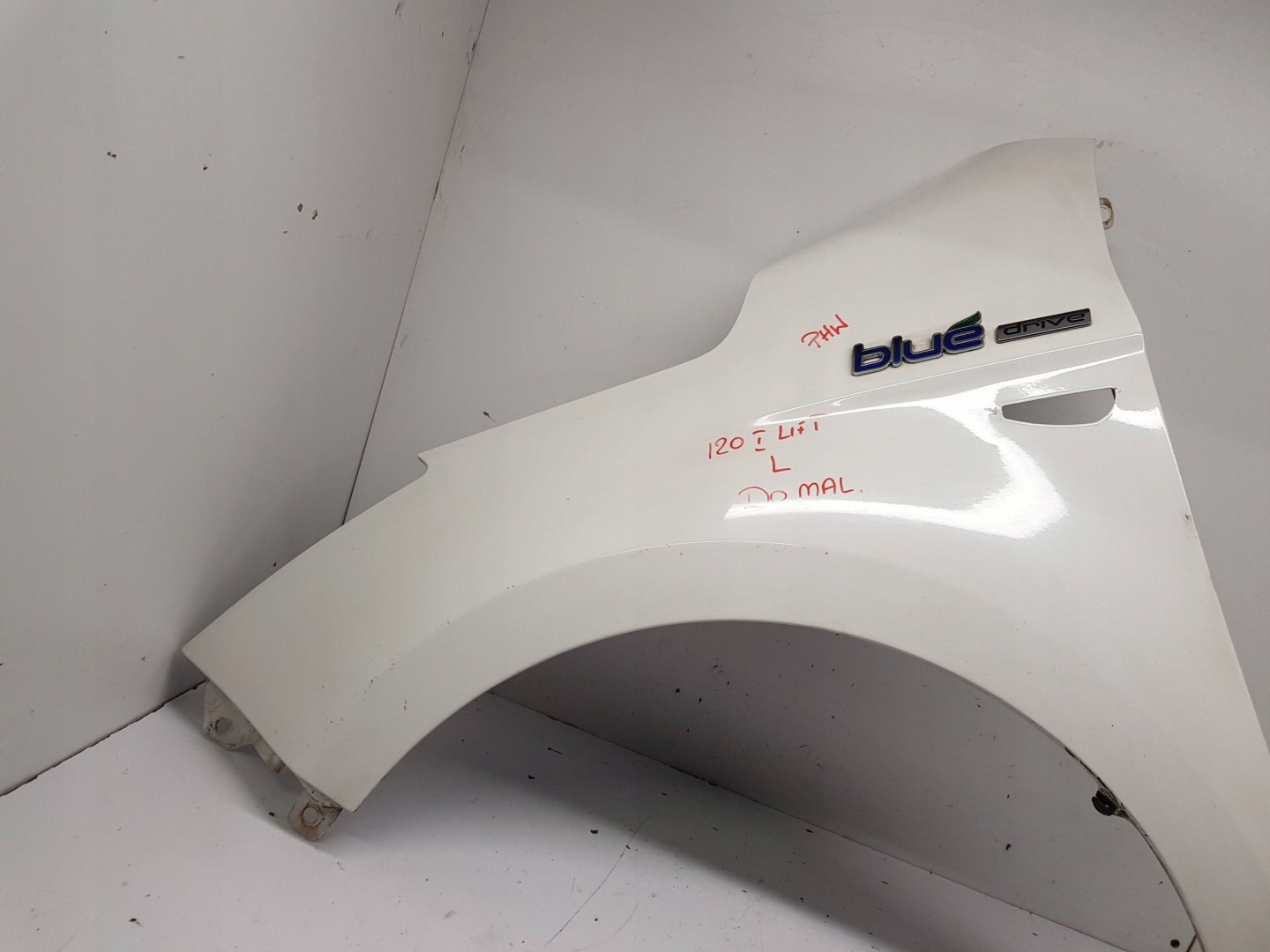 HYUNDAI I20 LIFT fender left front PHW 2012-14R