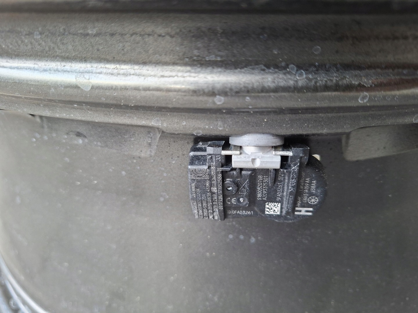 disc aluminium disc 20 8.5J ET47 CK5M-1007-EA RANGE ROVER VOGUE L405