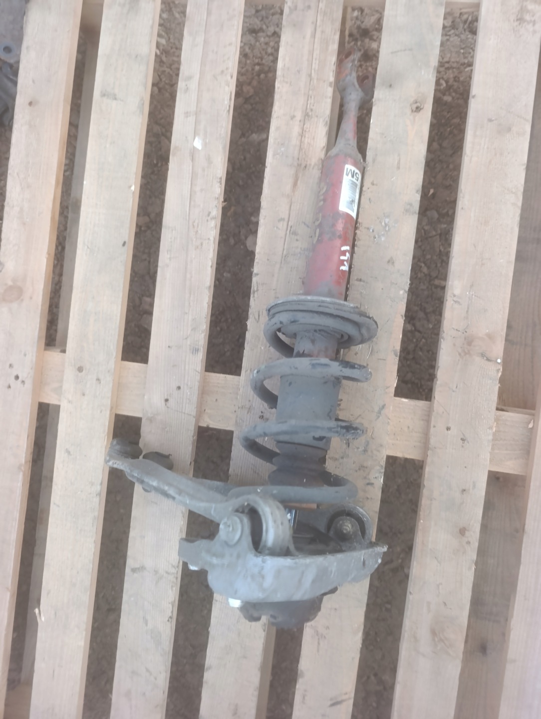 MACPHERSON shock absorber front front AUDI A4 B7 8E0413031DG 8E0DG