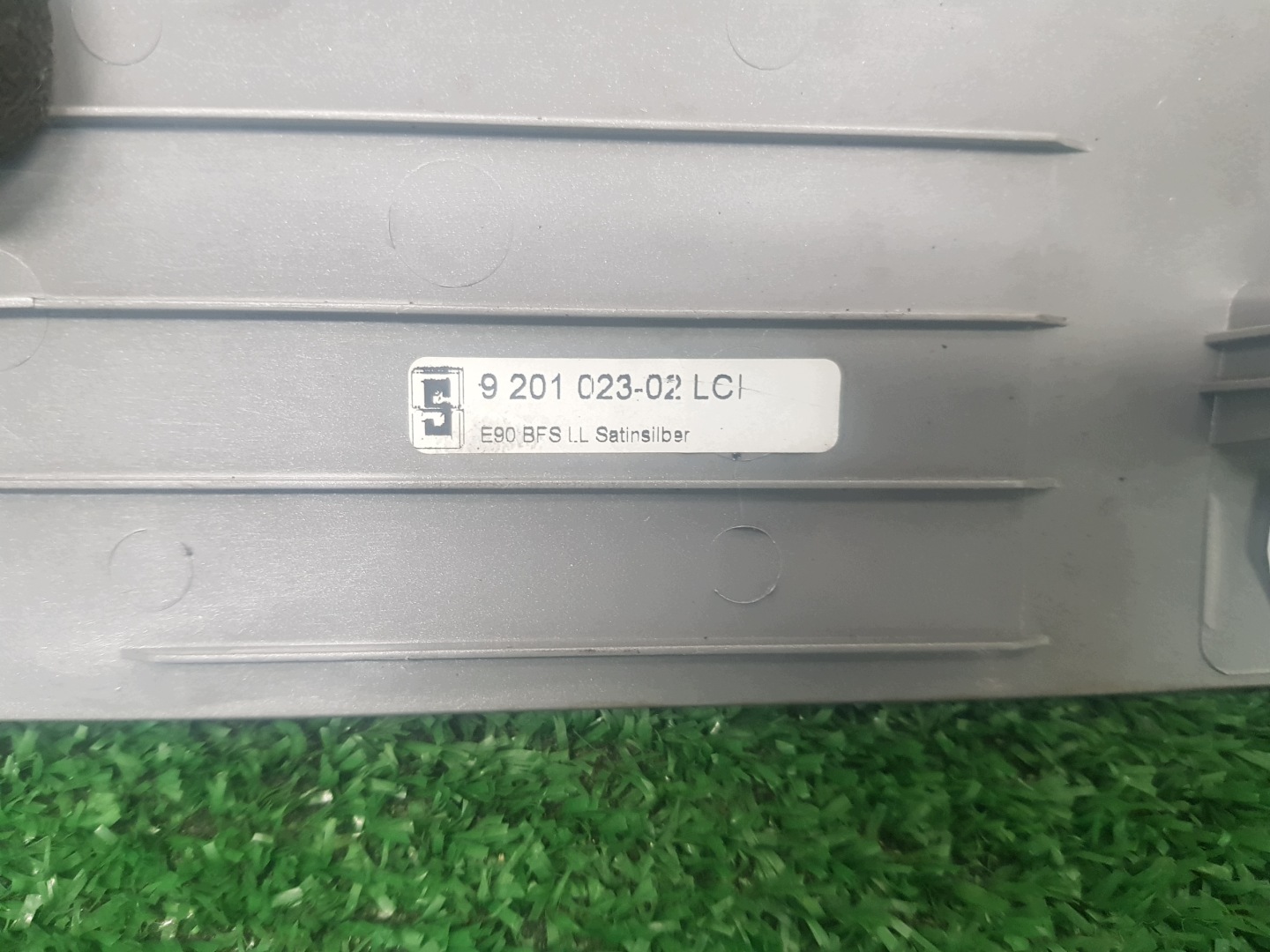 lista DEKOR táblák BMW E91 9201023-02