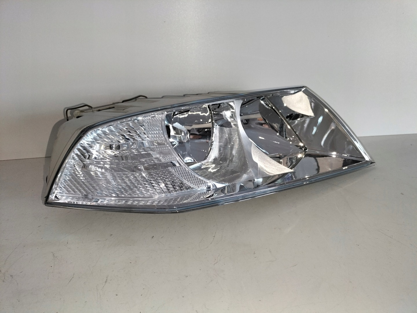 light front reflektor right SKODA OCTAVIA II 04-08