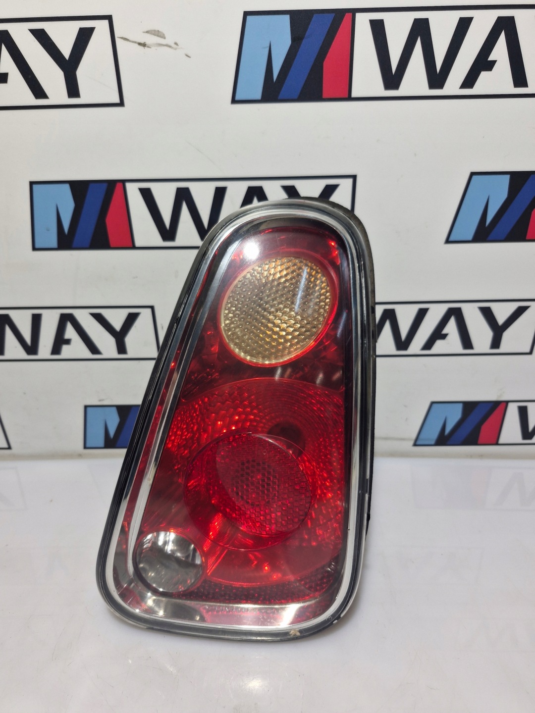 MINI COOPER R50 R52 R53 light rear right BIALY indicator 7166958