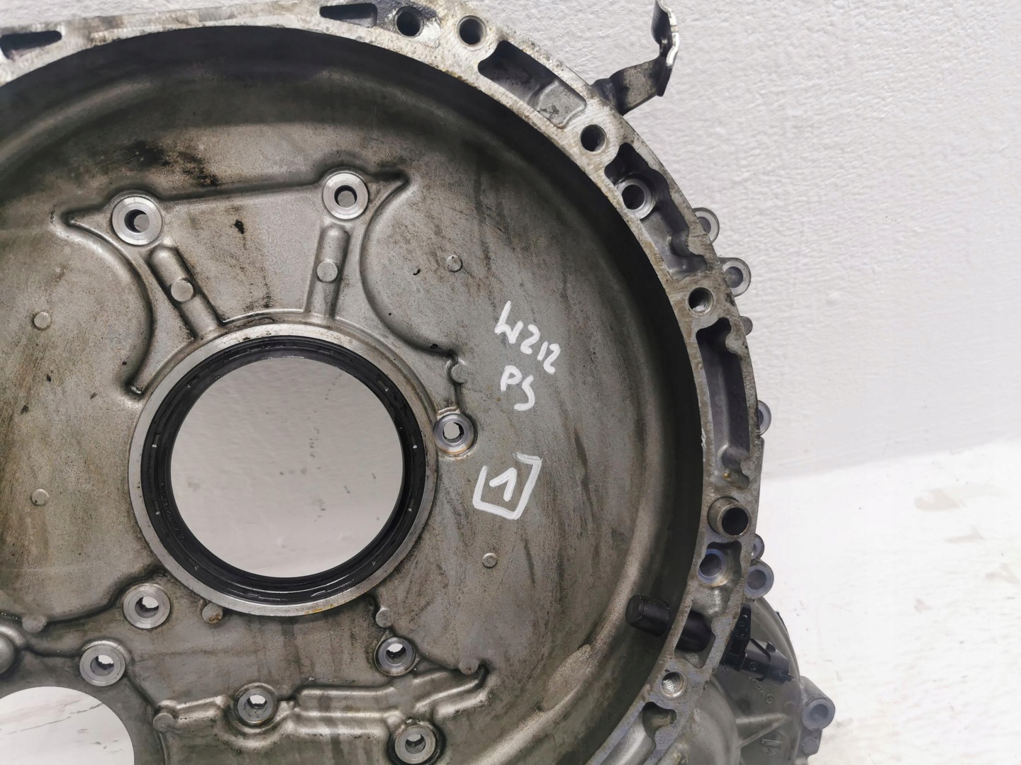 Blende Abdeckung des Zahnrads MERCEDES E-KLASA W212 2.2 CDI