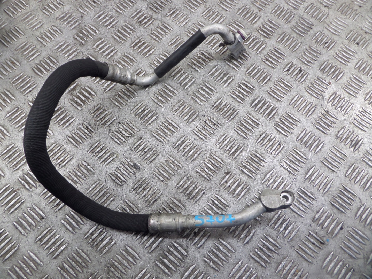 vezetö a klímának AUDI A4 B8 8K0260701P