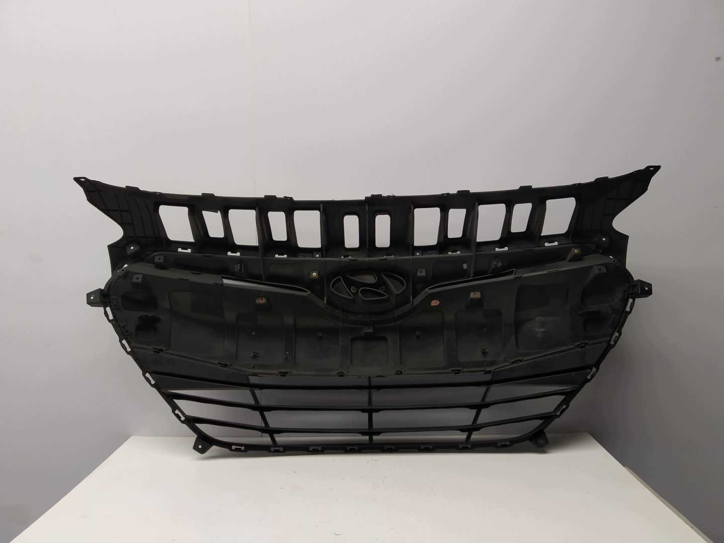 2012r + Hyundai i30 II grill w stoßstange vorne original