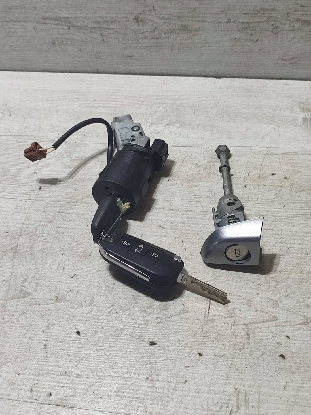 Opel Corsa F 2020 ignition key