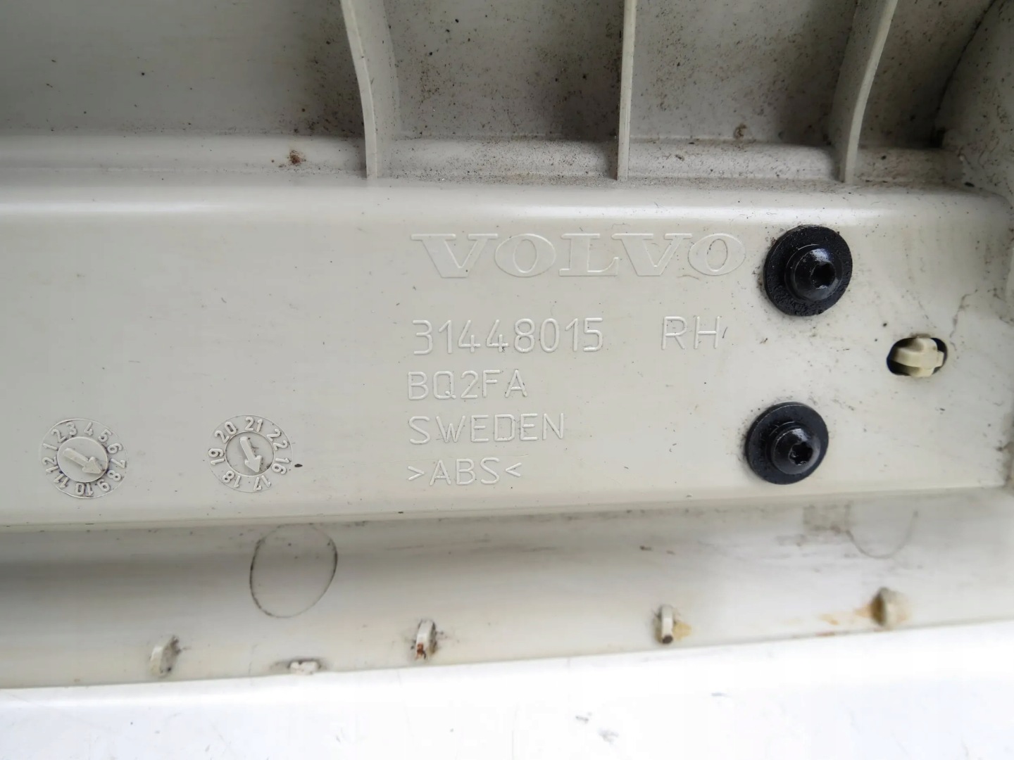 moulding cap of the threshold threshold right right front 31448015 VOLVO XC60 II 17