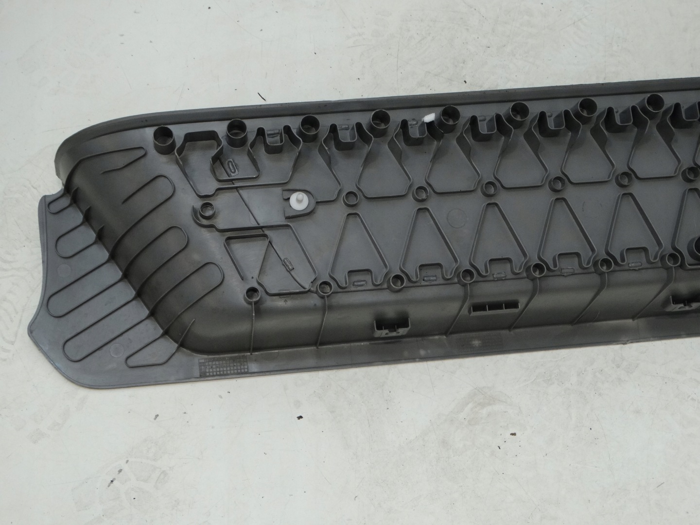 threshold STOPIEN door of the sliding left right VW T5 MULTIVAN 7H5863725D