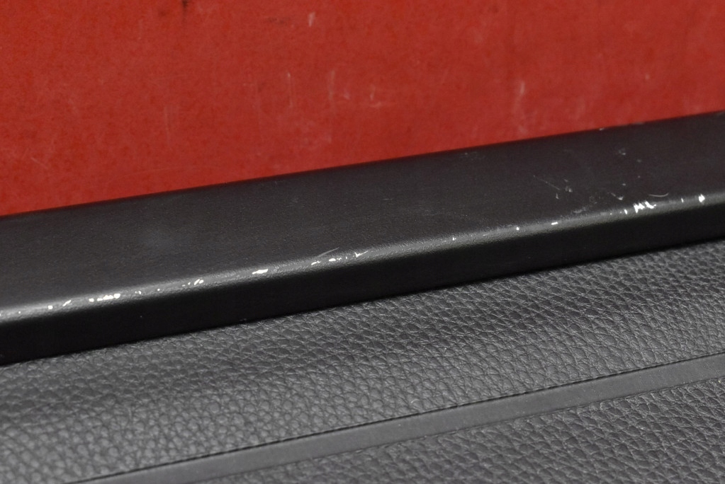blinds boot 1K9867871A VW GOLF 5 V KOMBI 03-09