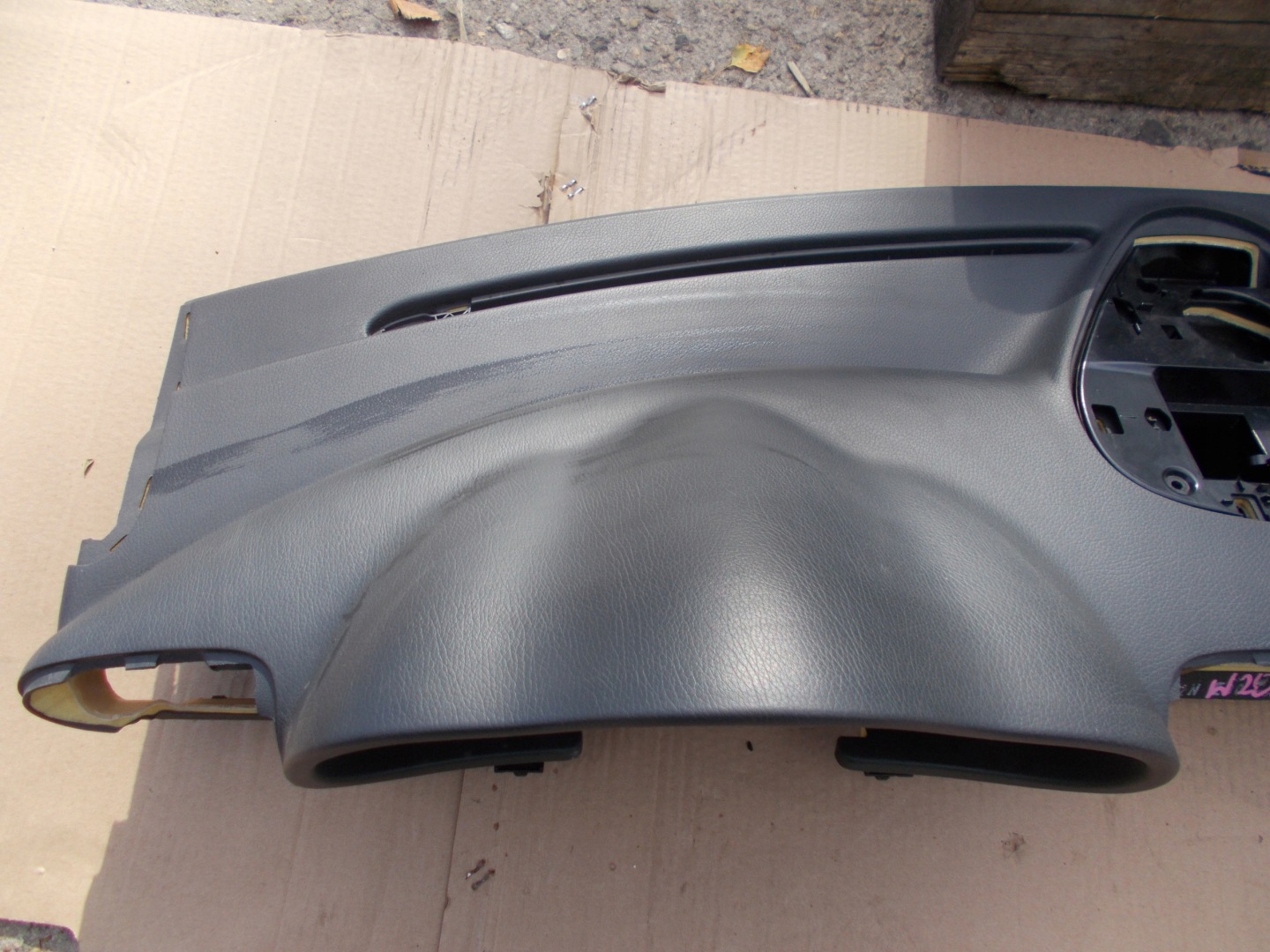 MERCEDES W203 dashboard console original EU