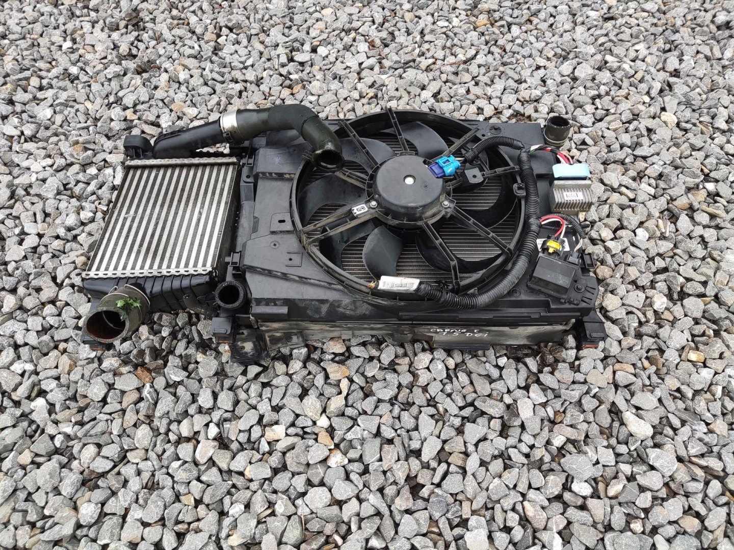 KOMPLET radiatore radiatore VENTOLA RENAULT CAPTUR e 1.5 DCI 2013-2016