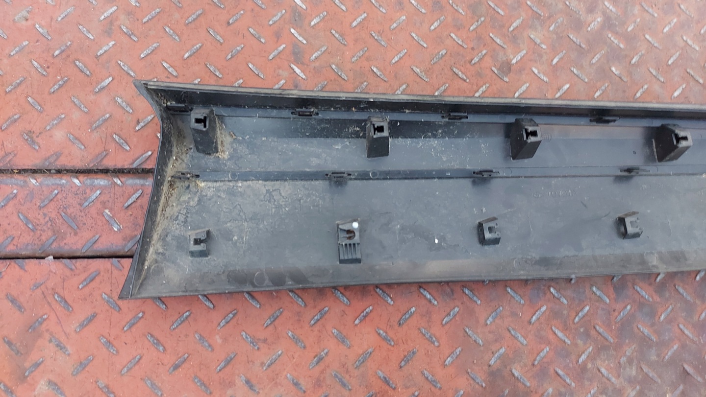 moulding door left front TOYOTA CHR C-HR 16