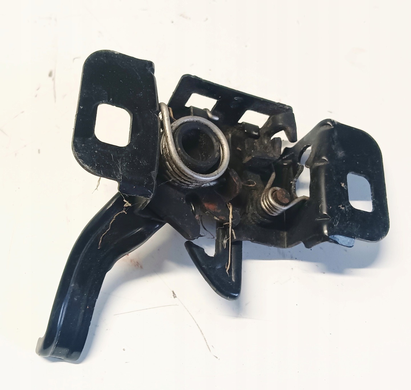 bonnet latch lock opel astra j eur 13345631