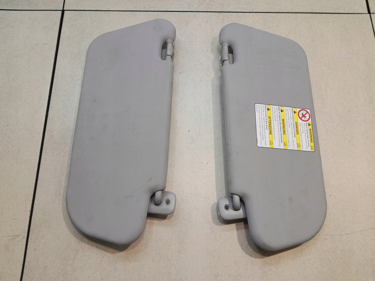 Blende Abdeckung PRZECIWSLONECZNA MAZDA 3 BK 1.6