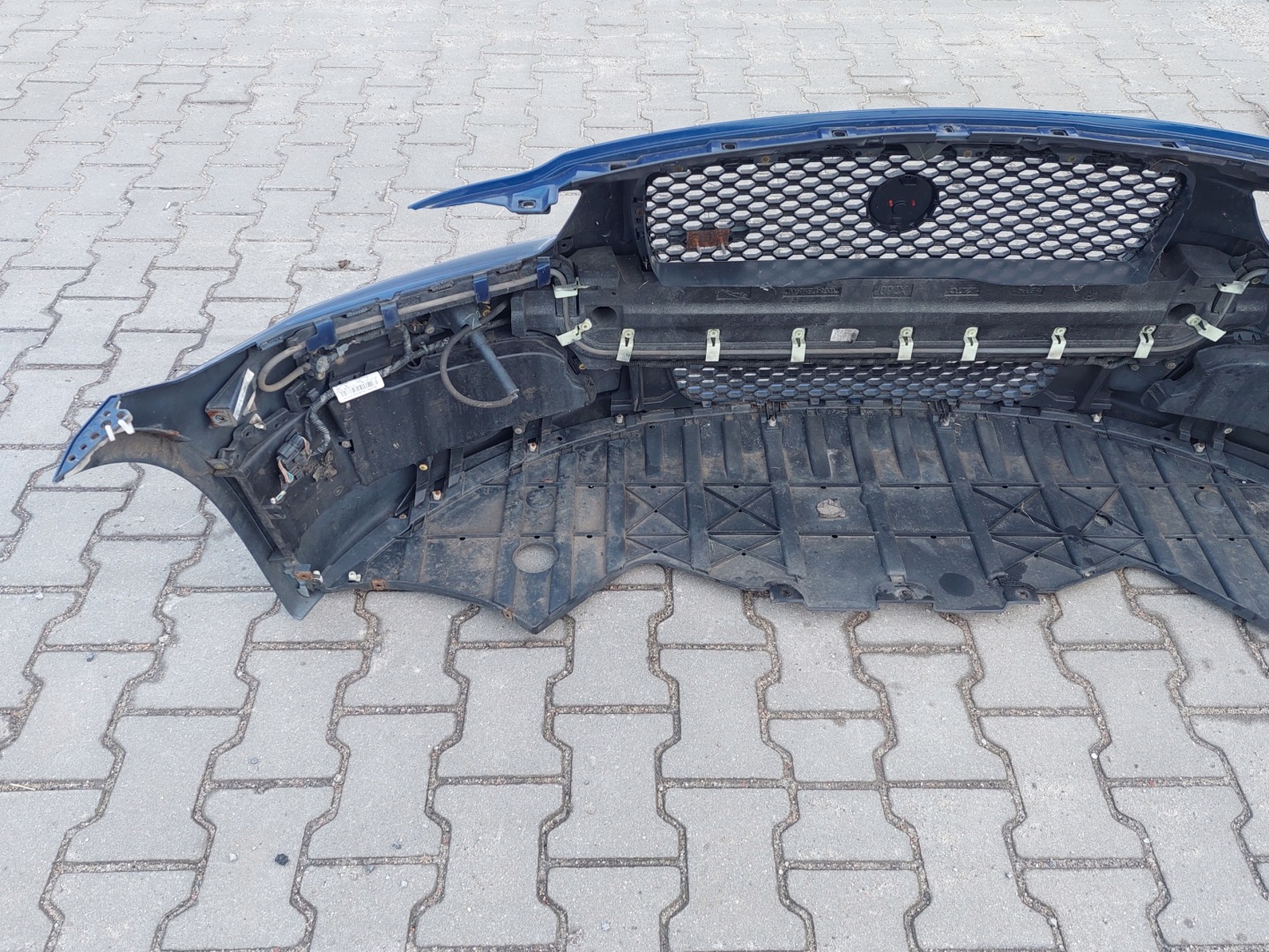 bumper front front grill PDC complete R-SPORT JAGUAR XE X760 JAC