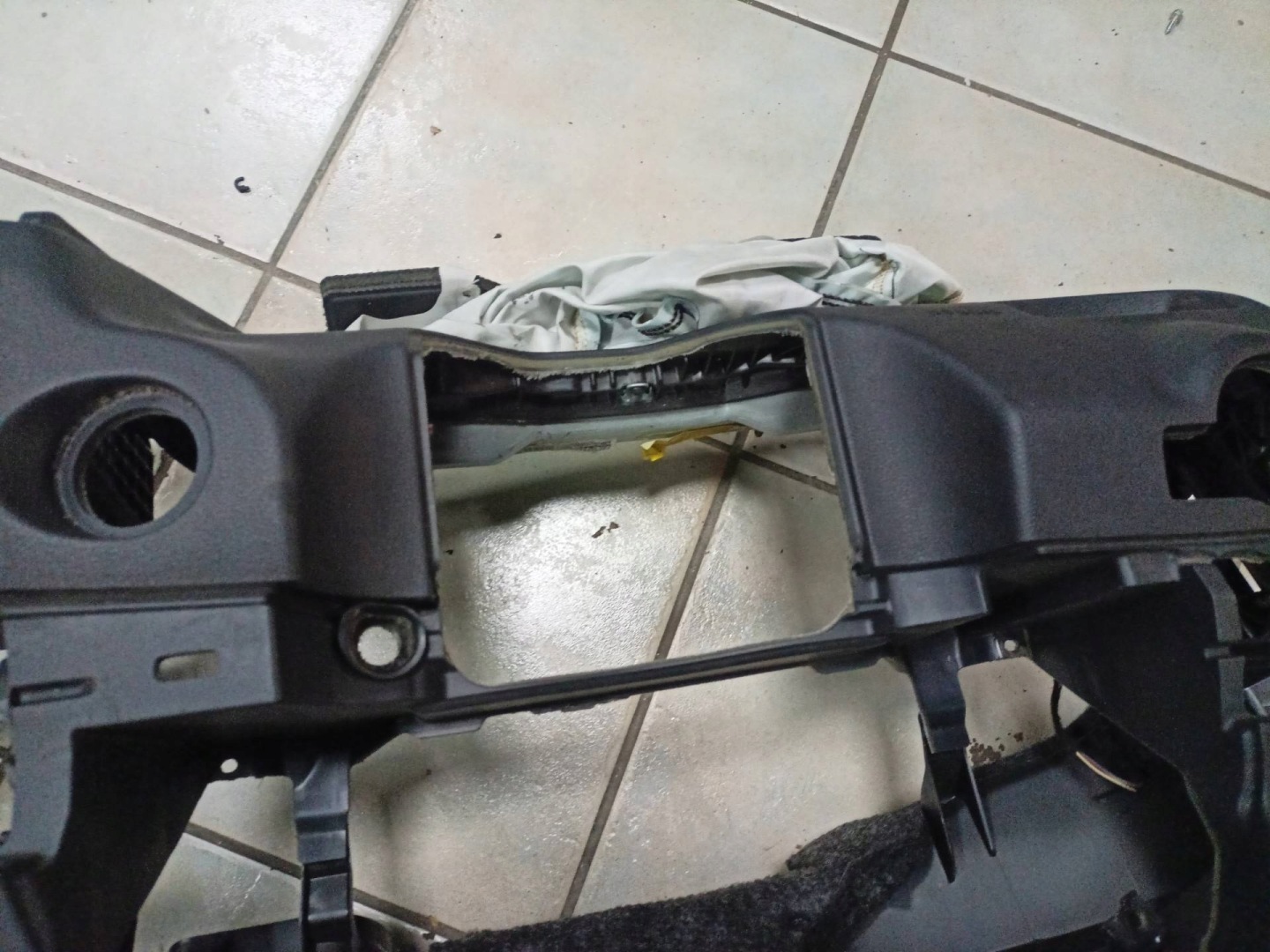 dashboard instrument panel console Mercedes-Benz E-Class W212 2011rok USA