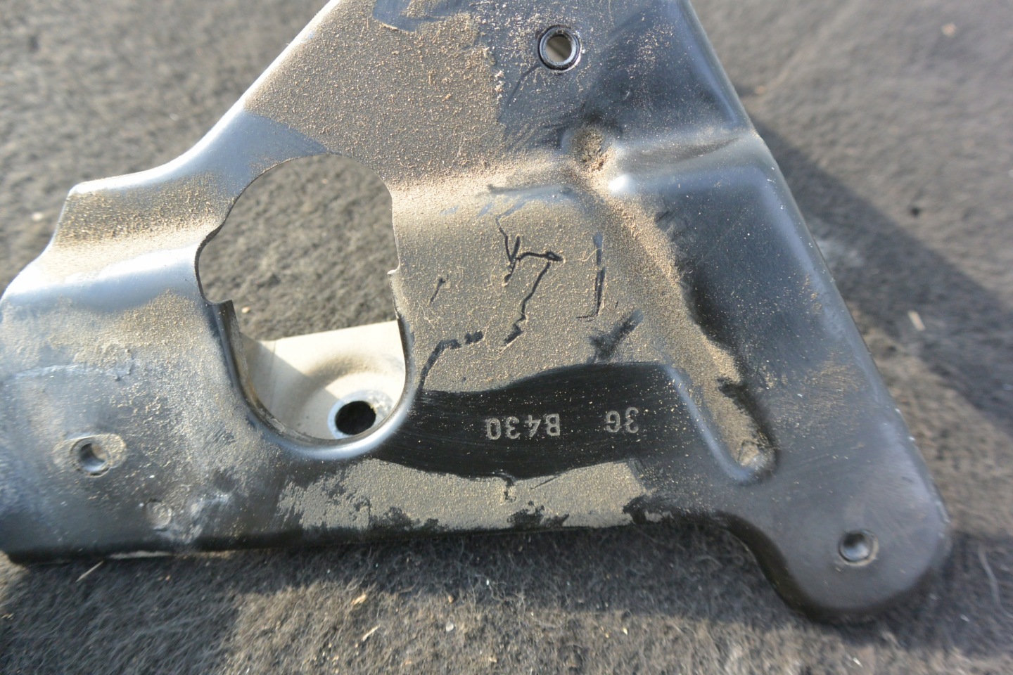 holder bracket 3.0B MASERATI QUATTROPORTE EU