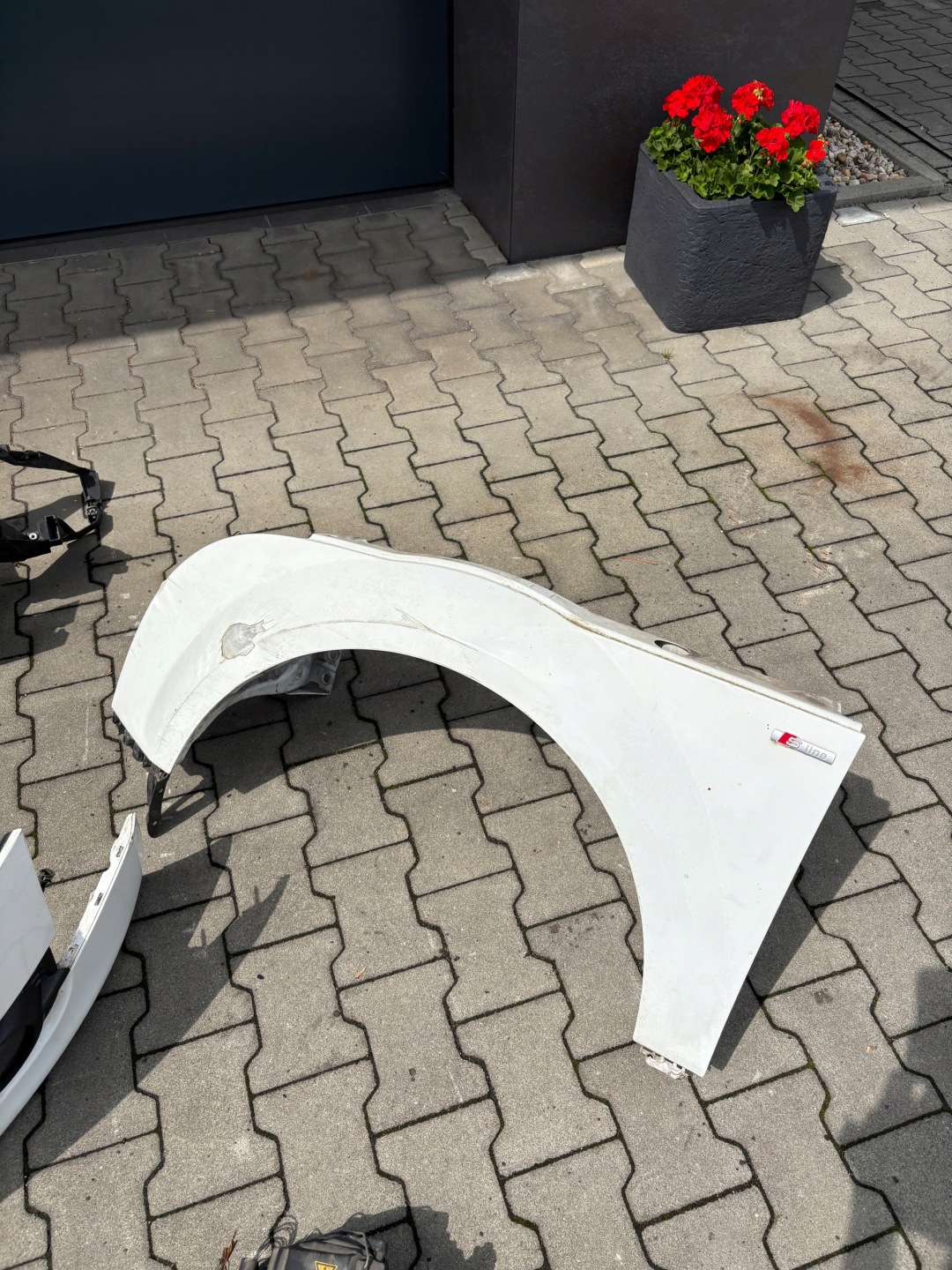 fender left front AUDI TT 8J LY9C original