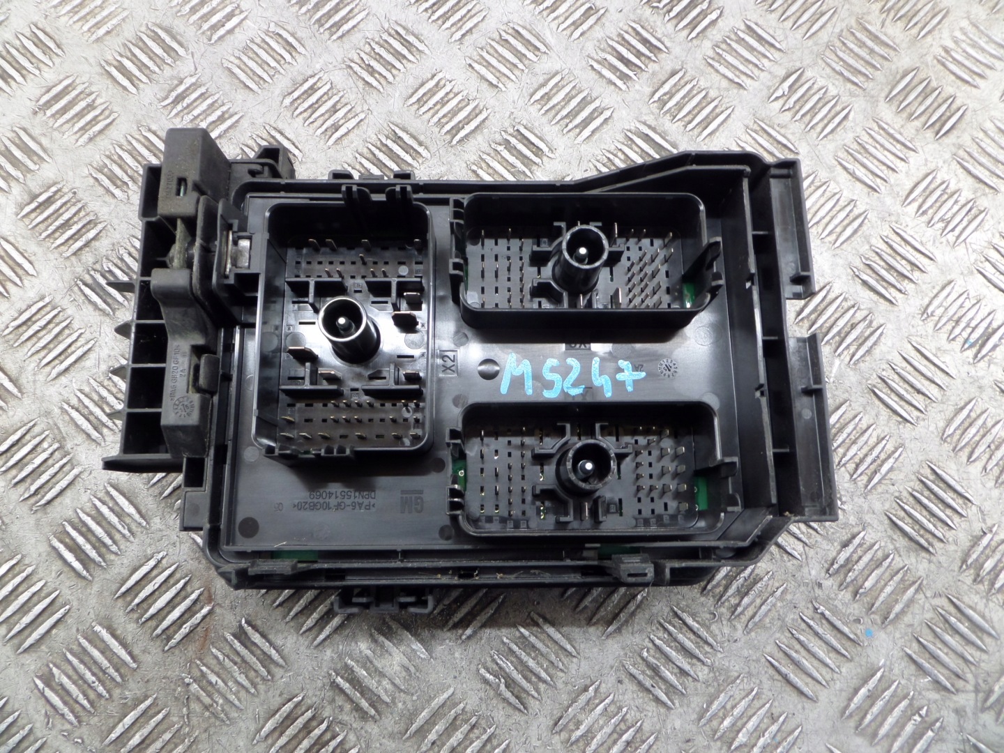 OPEL ASTRA K V Module fusibles 39019187