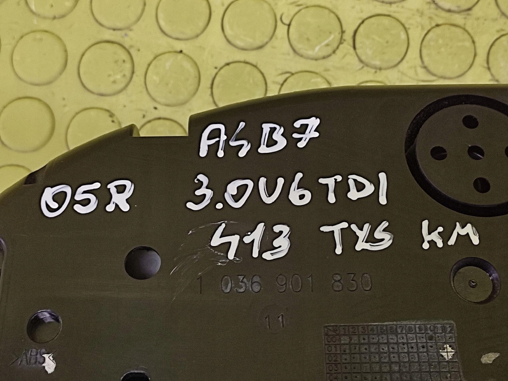 AUDI A4 B7 3.0 TDI dials dials 0263626065